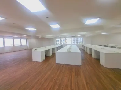 Sala Comercial à venda, 204m² no Cidade Monções, São Paulo
