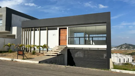Casa de Condomínio com 4 Quartos à venda, 250m² no Spina Ville II, Juiz de Fora