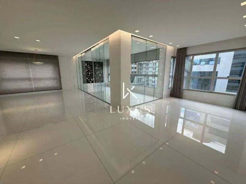 Apartamento com 4 quartos — Funcionários, Belo Horizonte