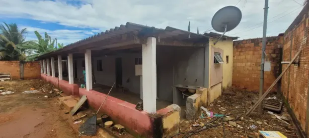 Casa com 2 Quartos à venda, 360m² no Arapoanga, Brasília
