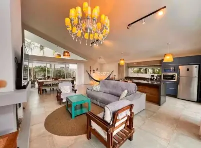 Casa de Condomínio com 3 Quartos à venda, 172m² no , Garopaba