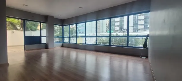 Sala Comercial à venda, 89m² no Moinhos de Vento, Porto Alegre