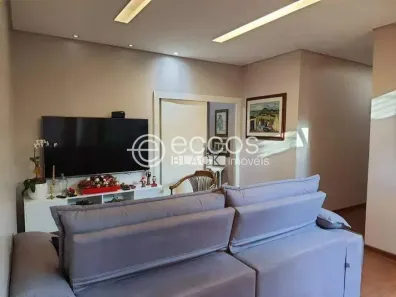 Casa com 3 Quartos à venda, 230m² no Tabajaras, Uberlândia