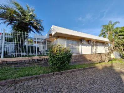 Casa com 3 Quartos à venda, 228m² no Vila Assunção, Porto Alegre