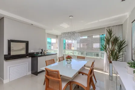Apartamento com 3 Quartos à venda, 130m² no Centro, Balneário Camboriú