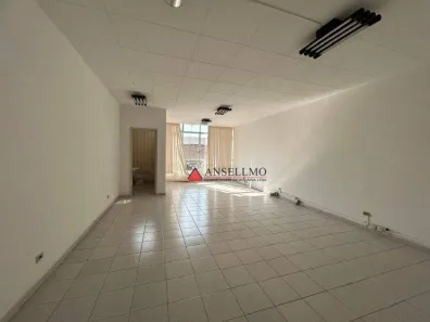 Sala Comercial para alugar, 61m² no Nova Petrópolis, São Bernardo do Campo