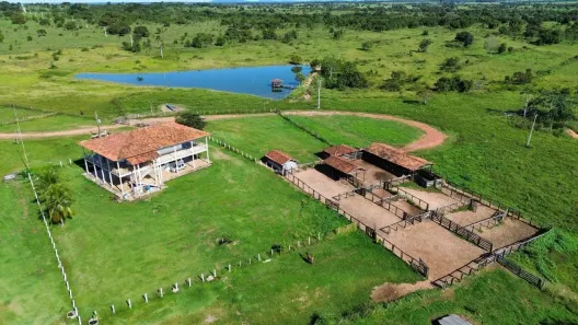 Fazenda/Sítio com 4 Quartos à venda, 11671600m² no , Mozarlândia