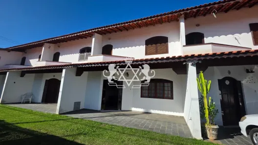 Sobrado com 2 Quartos à venda, 85m² no Jardim Brasil, Caraguatatuba