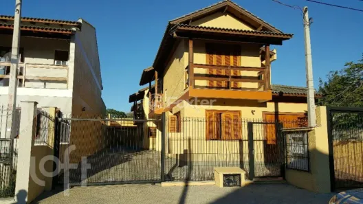 Casa com 2 Quartos à venda, 196m² no Guarujá, Porto Alegre