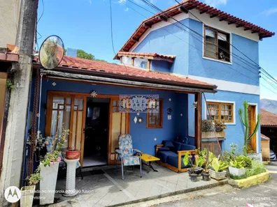 Casa de Condomínio com 3 Quartos à venda, 137m² no Iucas, Teresópolis