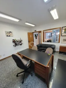 Sala Comercial com 3 Quartos à venda, 92m² no Petrópolis, Porto Alegre