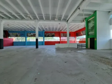 Prédio Comercial para alugar, 3550m² no Balneário Praia do Pernambuco, Guarujá