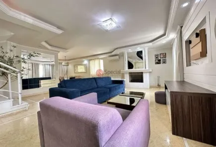 Sobrado com 3 Quartos à venda, 184m² no Vila Carrão, São Paulo