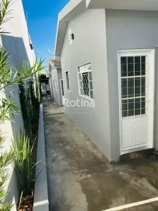 Casa com 2 Quartos à venda, 208m² no Nossa Senhora das Graças, Uberlândia