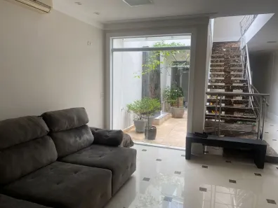 Sobrado com 3 Quartos à venda, 252m² no Olímpico, São Caetano do Sul