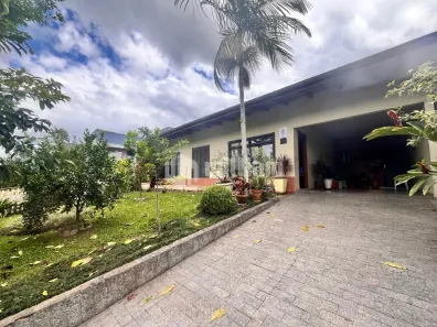 Casa com 3 Quartos à venda, 140m² no Jardim Maluche, Brusque