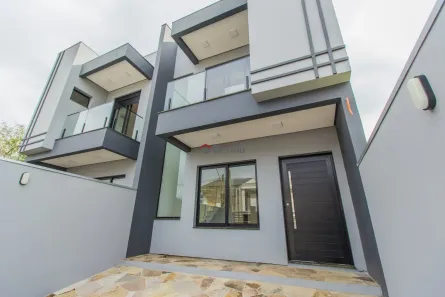 Sobrado com 3 Quartos à venda, 104m² no Estância Velha, Canoas