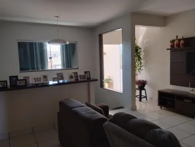 Casa com 3 Quartos à venda, 128m² no Jardim Roriz, Brasília