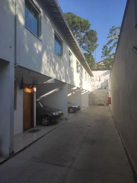Casa com 3 quartos — Floramar, Belo Horizonte