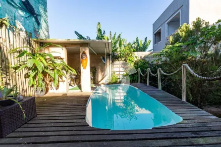 Casa com 3 Quartos à venda, 387m² no Maravista, Niterói