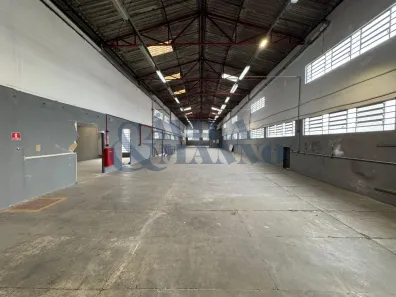 Prédio Comercial para alugar, 1650m² no Vila Bertioga, São Paulo