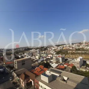 Apartamento com 3 Quartos para alugar, 96m² no Centro, Barbacena