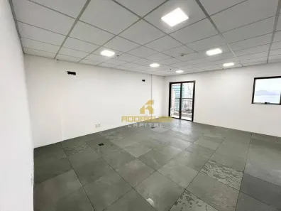 Sala Comercial para alugar, 47m² no Valongo, Santos