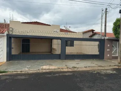 Casa com 3 Quartos à venda, 159m² no Jardim Dermínio, Franca