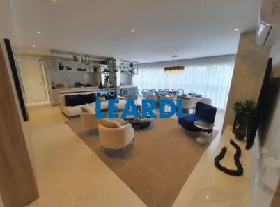 Apartamento com 3 Quartos à venda, 132m² no Jardim Aurélia, São Paulo