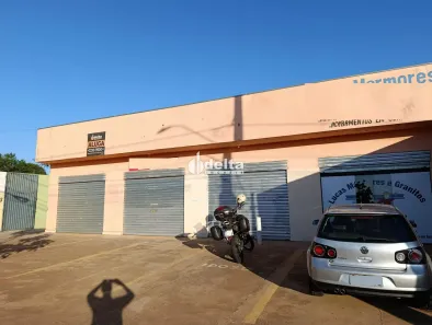 Ponto Comercial para alugar, 130m² no Morada Nova, Uberlândia
