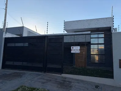 Casa com 3 Quartos à venda, 130m² no Jardim São Clemente, Maringá