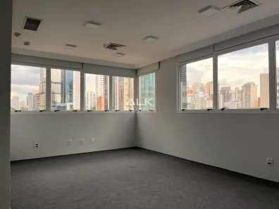 Imóvel Comercial para venda ou aluguel, 64m² no Santo Amaro, São Paulo