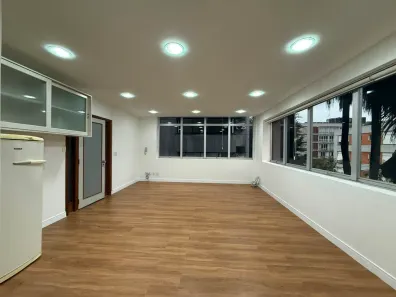 Sala Comercial com 1 Quarto para alugar, 40m² no Moinhos de Vento, Porto Alegre