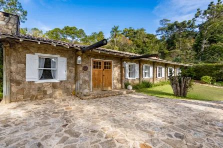 Casa com 7 Quartos à venda, 260m² no Itaipava, Petrópolis