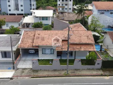 Casa com 4 Quartos à venda, 179m² no Amizade, Jaraguá do Sul