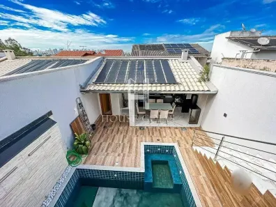 Sobrado com 3 Quartos à venda, 240m² no Setor Gentil Meireles, Goiânia