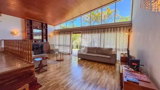 Casa com 3 Quartos à venda, 232m² no Quarteirão Ingelheim, Petrópolis