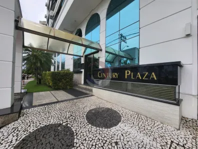 Apartamento com 2 Quartos para alugar, 81m² no Centro, Florianópolis