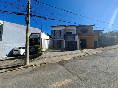 Casa com 2 Quartos para alugar, 282m² no Vila Trujillo, Sorocaba
