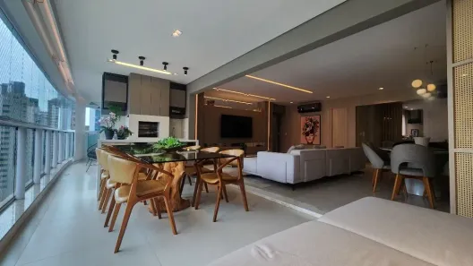 Apartamento com 4 Quartos à venda, 207m² no Zona 01, Maringá
