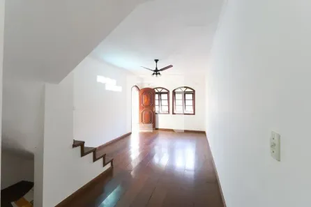 Casa com 4 Quartos à venda, 225m² no Vila Irmãos Arnoni, São Paulo