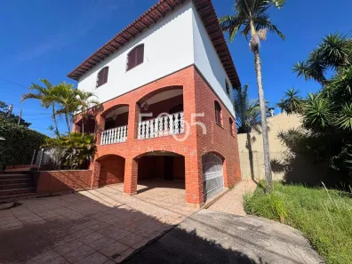com 4 Quartos para venda ou aluguel, 322m² no Brasil, Itu