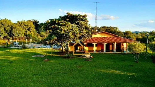 Fazenda/Sítio com 3 Quartos à venda, 248m² no , Pereiras