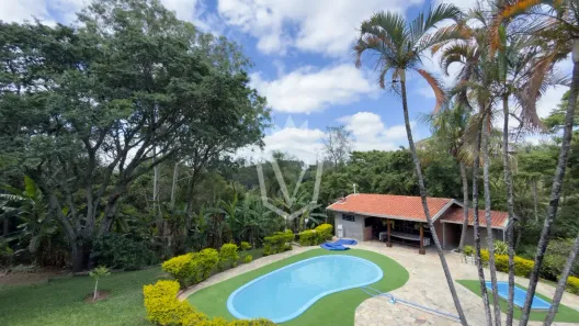 Fazenda/Sítio com 4 Quartos à venda, 500m² no Loteamento Pinheirinho, Jundiaí