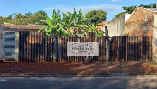 Lote/Terreno à venda, 200m² no Jardim das Aroeiras, Jardinópolis