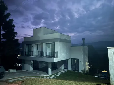 Casa de Condomínio com 3 Quartos à venda, 218m² no Rancho Queimado, Rancho Queimado