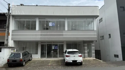 Sala Comercial para alugar, 123m² no Nações, Indaial