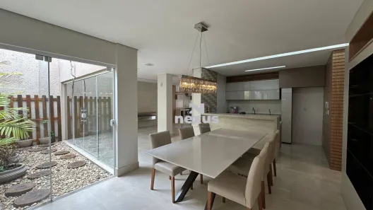 Casa de Condomínio com 3 Quartos à venda, 220m² no Granja Marileusa, Uberlândia