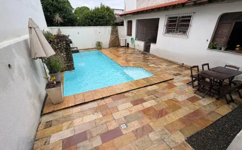 Casa com 5 Quartos para alugar, 296m² no Parque Turf Club, Campos dos Goytacazes
