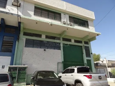 Galpão/Depósito/Armazém à venda, 700m² no Navegantes, Porto Alegre
